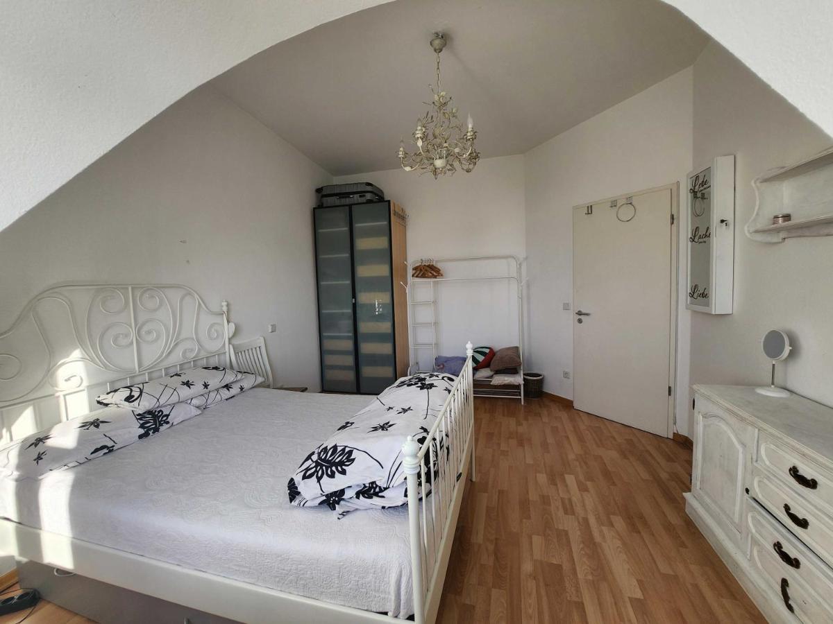 One Private Room Available In A Two Room Apartment In Tegel, Берлін Екстер'єр фото